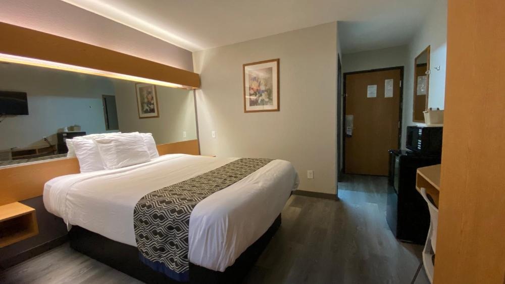 Microtel Inn & Suites by Wyndham Ardmore Image 13