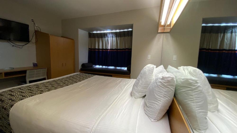 Microtel Inn & Suites by Wyndham Ardmore Image 29