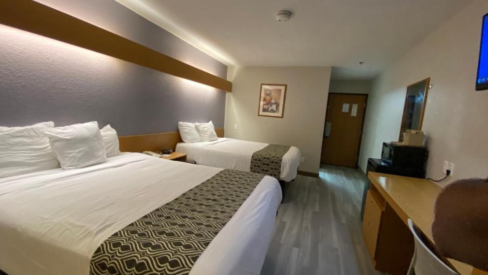 Microtel Inn & Suites by Wyndham Ardmore Image 46