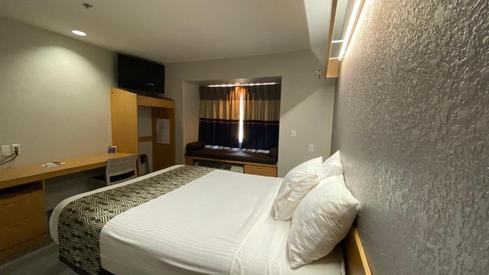 Microtel Inn & Suites by Wyndham Ardmore Image 7