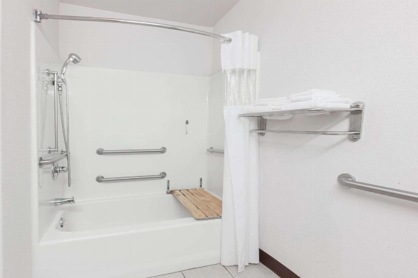 Microtel Inn & Suites by Wyndham Ardmore Main image